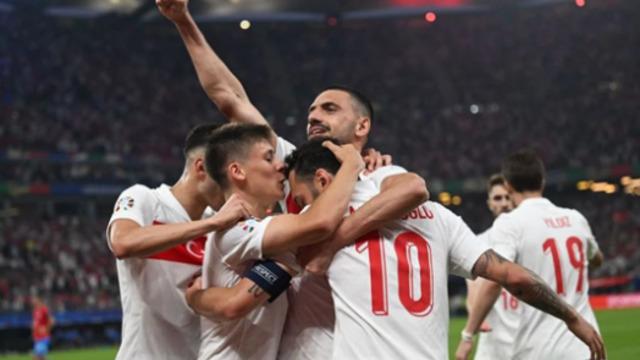 Avusturya zaferi sonrası o ismi öve öve bitiremediler! Bir turnuvada yaşanmış en büyük futbolcu performansıydı