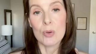 İlişki kriterleri tartışmalara neden oldu! Ben sadece yaşımın yarısı kadar olan erkeklerle çıkıyorum