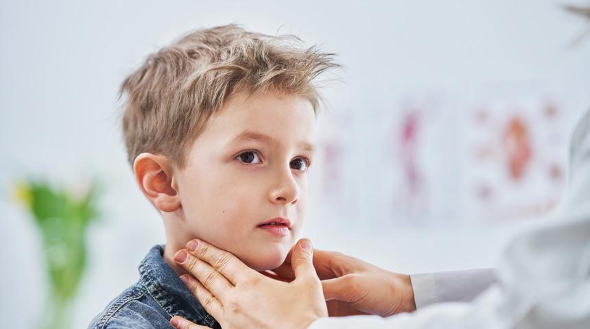 Kabakulak belirtileri nelerdir? Yetişkinlerde, çocuklarda ve bebeklerde kabakulak belirtileri ve tedavisi