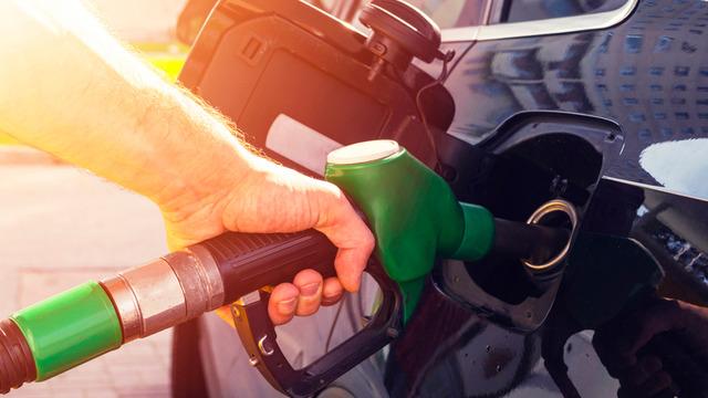 SON DAKİKA: Benzin ve motorin ÖTV zammı saatler sonra tabelaya yansıdı! Tarihte ilk kez, 44 liradan başladı 46 lirayı bile aştı: İşte 3 Temmuz 2024 güncel akaryakıt fiyatları…