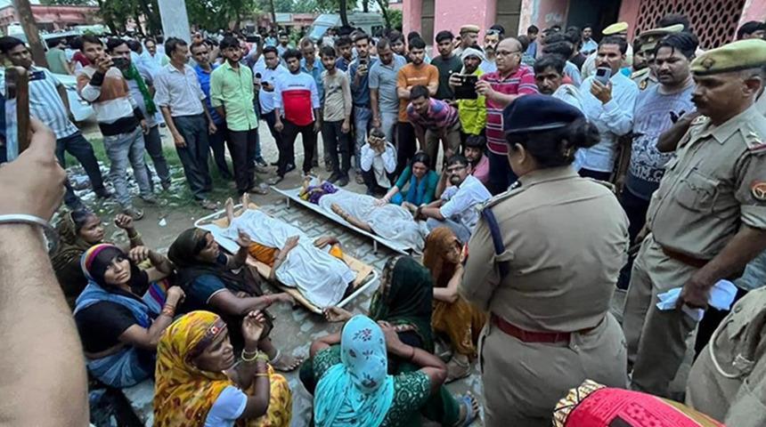 Hindistan'daki 'ölüm ayin'inde ölü sayısı arttı: 123 kişi!