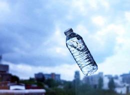  İstanbul’da yarım litrelik pet şişe suyun fiyatı 10 lira oldu