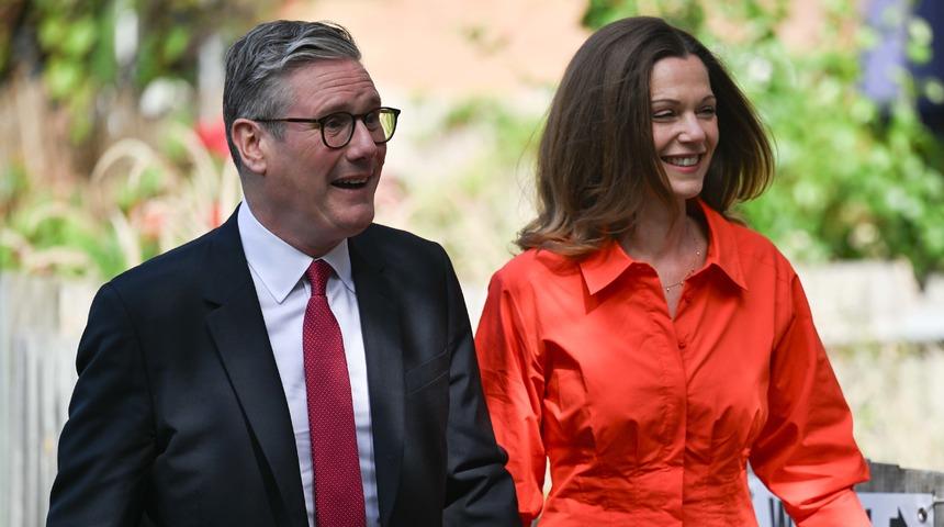 İngiltere'de İşçi Partisi'nden seçim zaferi!  Avam Kamarası'nda çoğunluğu elde ettiler