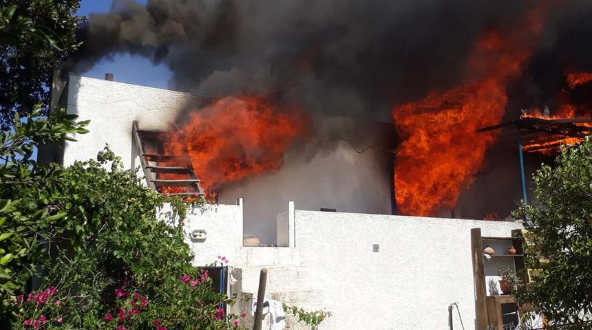 Yer: Bodrum! Evini ateşe verdi, ortalığı savaş alanına çevirdi, jandarmayı görünce su kuyusuna atladı! 