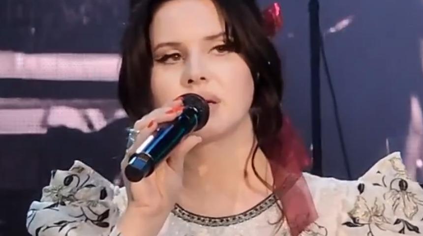 Aldığı kilolar yüzünde zorbalığa maruz kaldı! Lana Del Rey 25 kilo verdi