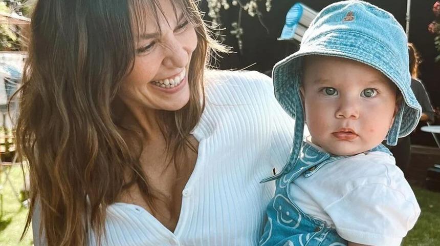 Aslı Enver kızının 1 yaşını kutladı! Sade kutlama dikkat çekti