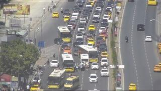 Şişli'de korkunç olay! Motosikletli epilepsi nöbeti geçirip otobüsün önüne düştü