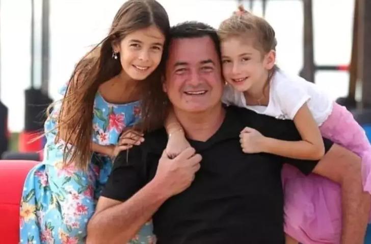 Acun Ilıcalı'nın kızı Yasemin 17 yaşında! Babası son halini paylaştı! "Ne g&uuml;zel bir gen&ccedil; kız olmuş"