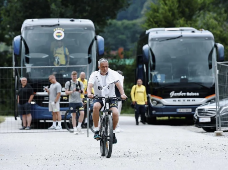 Jose Mourinho ilk kez kendisi açıkladı! Antrenman öncesi transfer sözleri: "Başkanın mesajı net..." G1