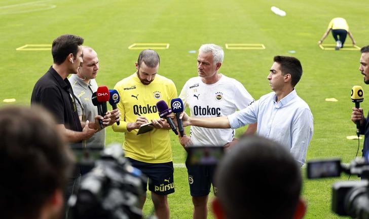 Jose Mourinho ilk kez kendisi açıkladı! Antrenman öncesi transfer sözleri: "Başkanın mesajı net..." G5