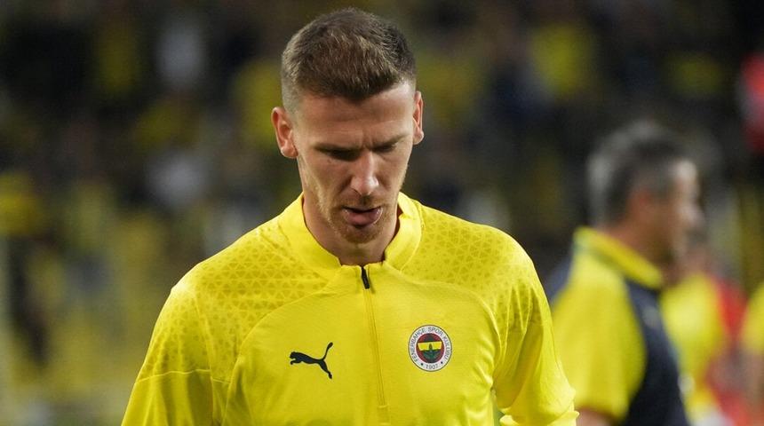 SON DAKİKA: Fenerbahçe'den yapılan açıklamada Serdar Aziz'in kamptan ayrıldığı duyuruldu!