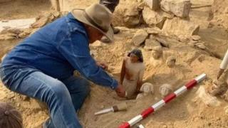 8 yaşındaki kayıp oğlunu günlerdir arıyordu! Cansız bedeni elleri kesik halde bulundu... Kan donduran detay: Çocuğun ellerini kesip satmışlar