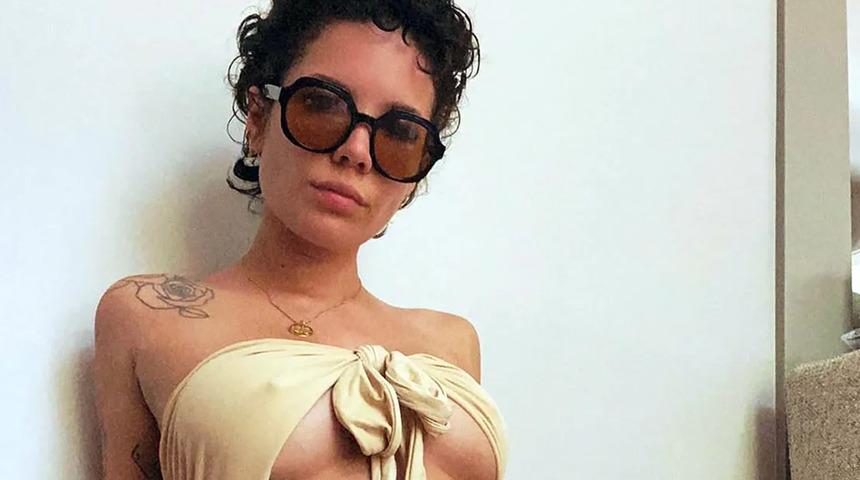 Halsey, erkek arkadaşına verdiği üstsüz pozu paylaştı