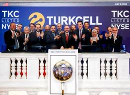 Dünyanın en değerli borsasında gong Turkcell için çaldı: Wall Street binası Türk bayrakları ile doldu: Hedef Türkiye’yi küresel veri üssü yapmak