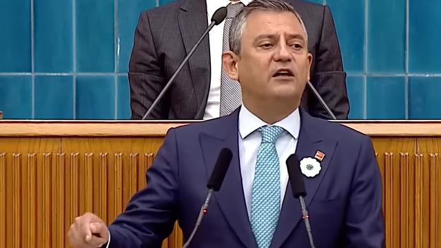 Son dakika | TÜİK hakkındaki iddiası ortalığı karıştıracak! Özgür Özel saat verip tüm Türkiye'yi çağrı yaptı: Bu akşam başlıyoruz