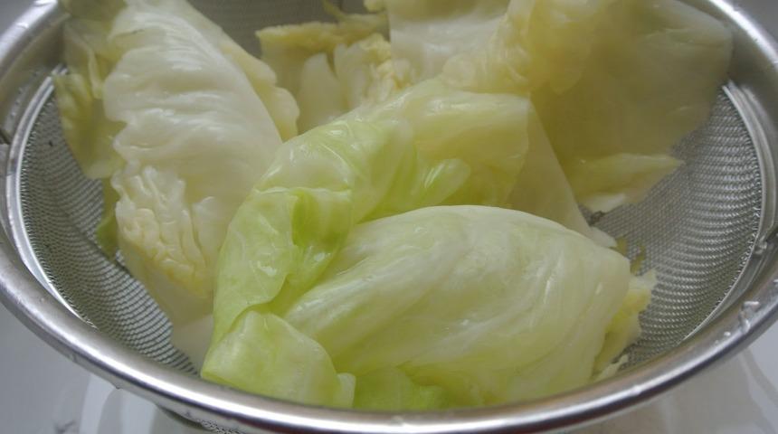 Lahana pişirirken içine mutlaka elma atın! Neden mi?