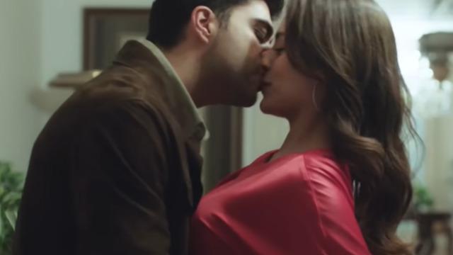 4 oyuncu birden ayrılmıştı! Kızılcık Şerbeti'nin Doğa'sı Sıla Türkoğlu diziye veda mı ediyor? İddialara nokta koydu