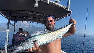 Türkiye'de ilk kez görülüyor! 110 santimetre uzunluğunda 5 kilo ağırlığında... Afiyetle yediklerine bin pişman oldular