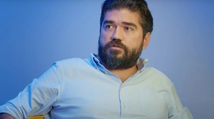 Sessiz sedasız evlenmişti! Rasim Ozan Kütahyalı boğaz manzaralı lüks eviyle gündemde