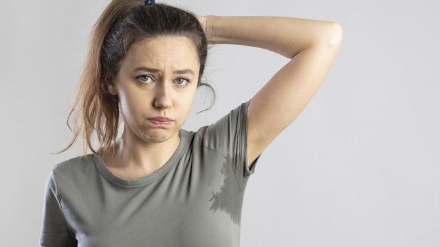 Aşırı terleme artık dert değil! Şıpır şıpır terlemeye son veren 3 doğal yöntem