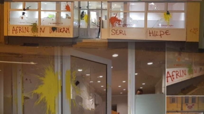 AKP'den açıklama: Avrupa'da Türk camisine saldırı