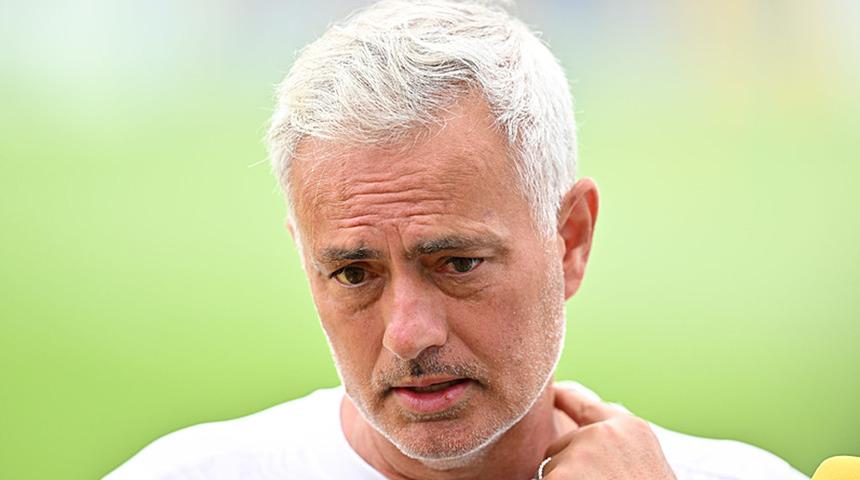 Jose Mourinho biletini kesti! Ryan Kent takımdan ayrılıyor