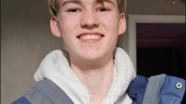 Boğaz ağrısı ve öksürük şikayetiyle hastaneye giden 16 yaşındaki çocuk birkaç gün sonra hayatını kaybetti! Kimse anlamıyor, ne olduğunu bilmiyoruz