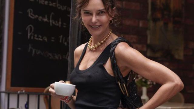 Taş Kağıt Makas'ın yıldızı Hande Ataizi'nin güzellik sırrı ortaya çıktı! Harcadığı para dudak uçuklattı! Son halini görenler inanamadı