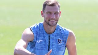 Trabzonspor'un yeni transferi Borna Barisic: Bizim için konuşulacak yer her zaman saha içerisidir