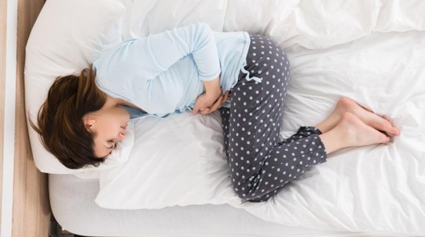 Rahim ve yumurtalıkların kapalı yöntemle çıkartılması nasıl yapılır?