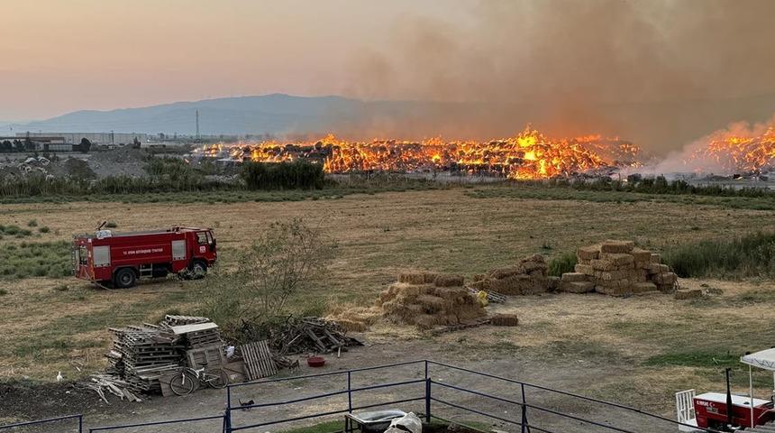 Aydın'daki kağıt fabrikasında yangın! Gece boyu devam etti