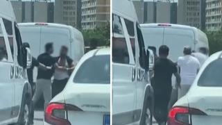 Avcılar'da trafikte kavga: Birbirlerine tekme ve yumruklarla saldırdılar