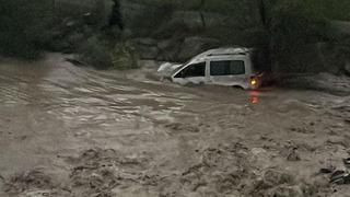 Erzurum'da heyelan faciası! Sürüklenen araçtaki anne öldü, bebeği ise aranıyor