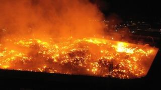 Yer: Aydın! Kağıt fabrikasındaki yangın 3 gündür devam ediyor: Görüntüler durumun ciddiyetini gözleri önüne serdi!