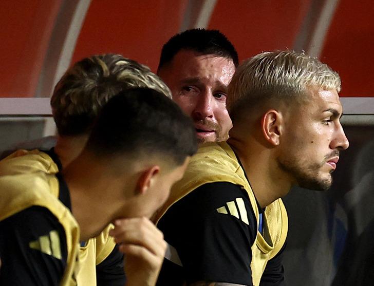 Messi'nin futbol hayatı bitebilir! Son maçta yaşadığı pozisyon görenlerin yüreğini burktu... G4