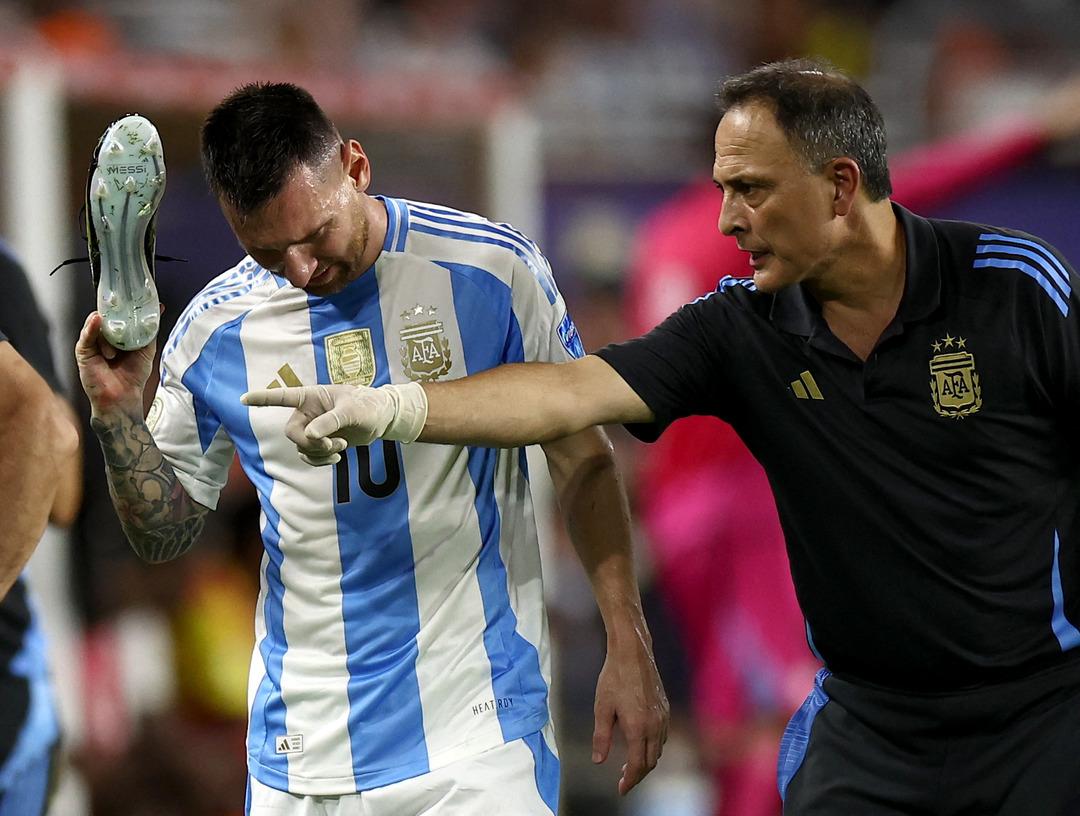 Messi'nin futbol hayatı bitebilir! Son maçta yaşadığı pozisyon görenlerin yüreğini burktu...