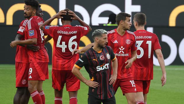 Galatasaray, hazırlık maçında Fortuna Düsseldorf’a farklı mağlup oldu