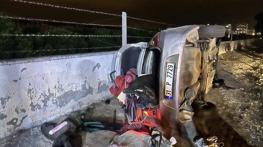 Hatay'daki trafik kazasında 1'i ağır 2 kişi yaralandı