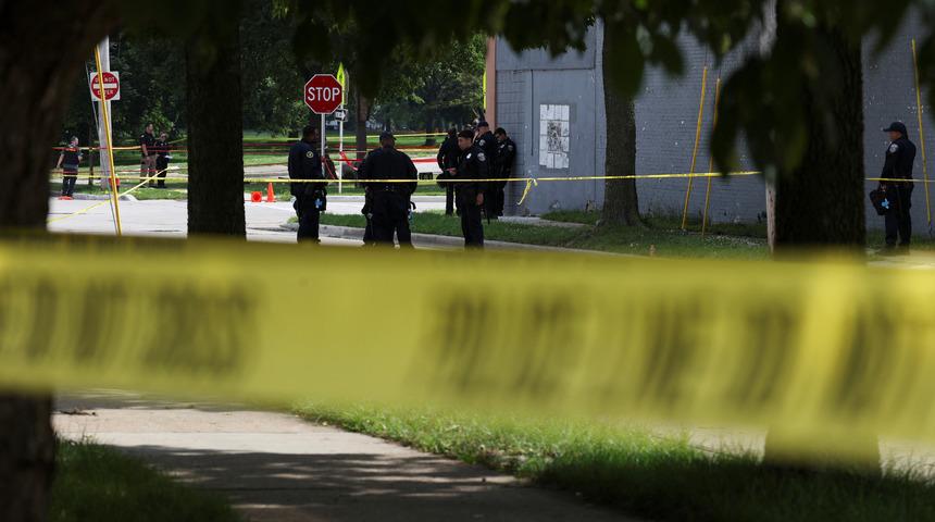 Trump'a suikast girişiminin ardından ABD'de polisi alarma geçiren olay! Bıçaklı şüpheli öldürüldü