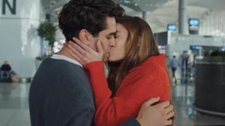 Yalı Çapkını'nın yıldızları Afra Saraçoğlu ve Mert Ramazan Demir ayrıldı mı? Ünlü çiftten beklenmedik hamle 