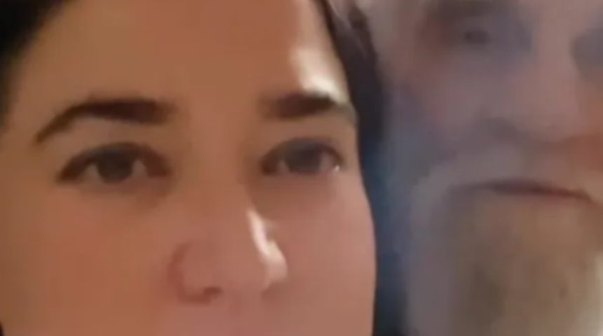 Kendisi 46 kocası ise 72 yaşında! Görenler baba kız zannediyor... İlişkilerini böyle savundu: "Bizimkisi gerçek aşk"