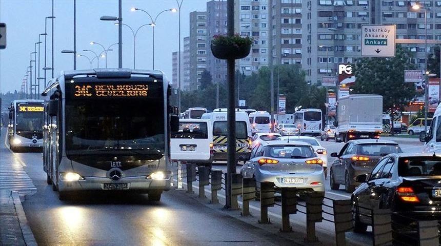 Toplu taşımadan ücretsiz yararlanacaklar! İstanbul'da uygulama bugün başladı: 3 aylık hak tanındı