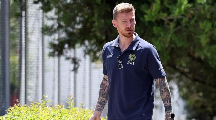 1+1 yıllık anlaşma! Fenerbahçe'den ayrılan Serdar Aziz, Çaykur Rizespor'un yolunu tuttu