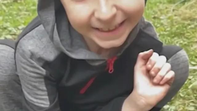 10 yaşındaki evlatlık oğlunun üzerine oturarak öldürdü! Üzerine yatıyordum çünkü yaramazlık yapıyordu