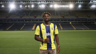 Fenerbahçe, Allan Saint-Maximin transferini resmen açıkladı! İşte yıldız futbolcuyla yapılan sözleşmenin detayları