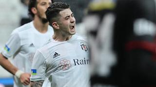 Beşiktaş'ta iki ayrılık birden yaşandı!