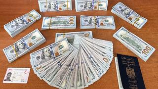 İzmir'de şaşırtan olay! Kanada vatandaşını 100 bin dolar dolandırdı, kaçarken yakalandı