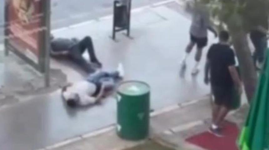 'Kafe önüne park edemezsin' kavgası kanlı bitti! Yaralılar var