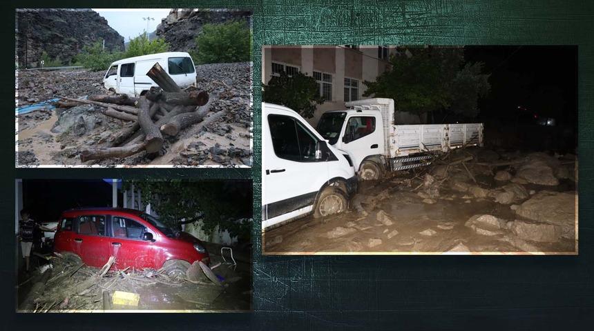 'Çok büyük bir felaket yaşandı' Sel tüm mahalleyi yıktı geçti! Çok sayıda binada ağır hasar... Araçlar sürüklendi