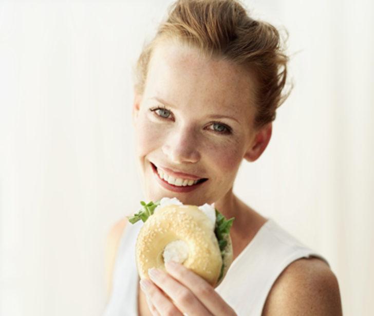 Diyetinizi Bozan Atıştırmalıklar